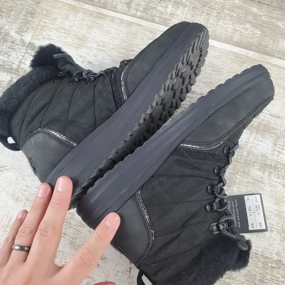 Hey Dude Brandy Ankle Boots Womens 6 Black Faux Fur Lace Up Casual Comfort Shoe